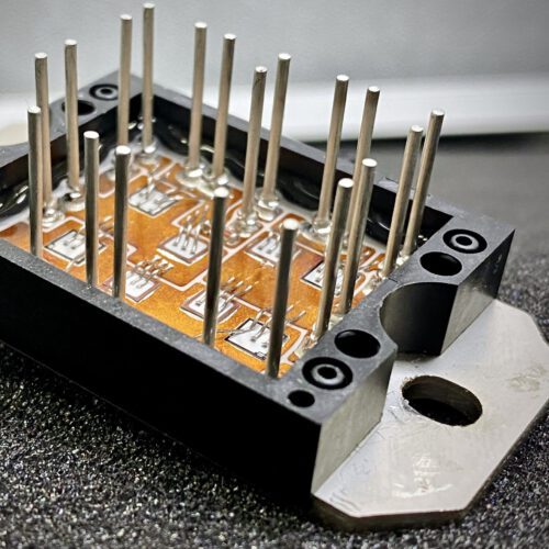 geöffnetes Leistungsmodul