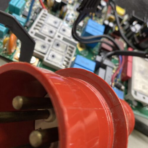 Boost PFC mit MOSFETs und SiC Dioden Optimierung der Regelungstechnik